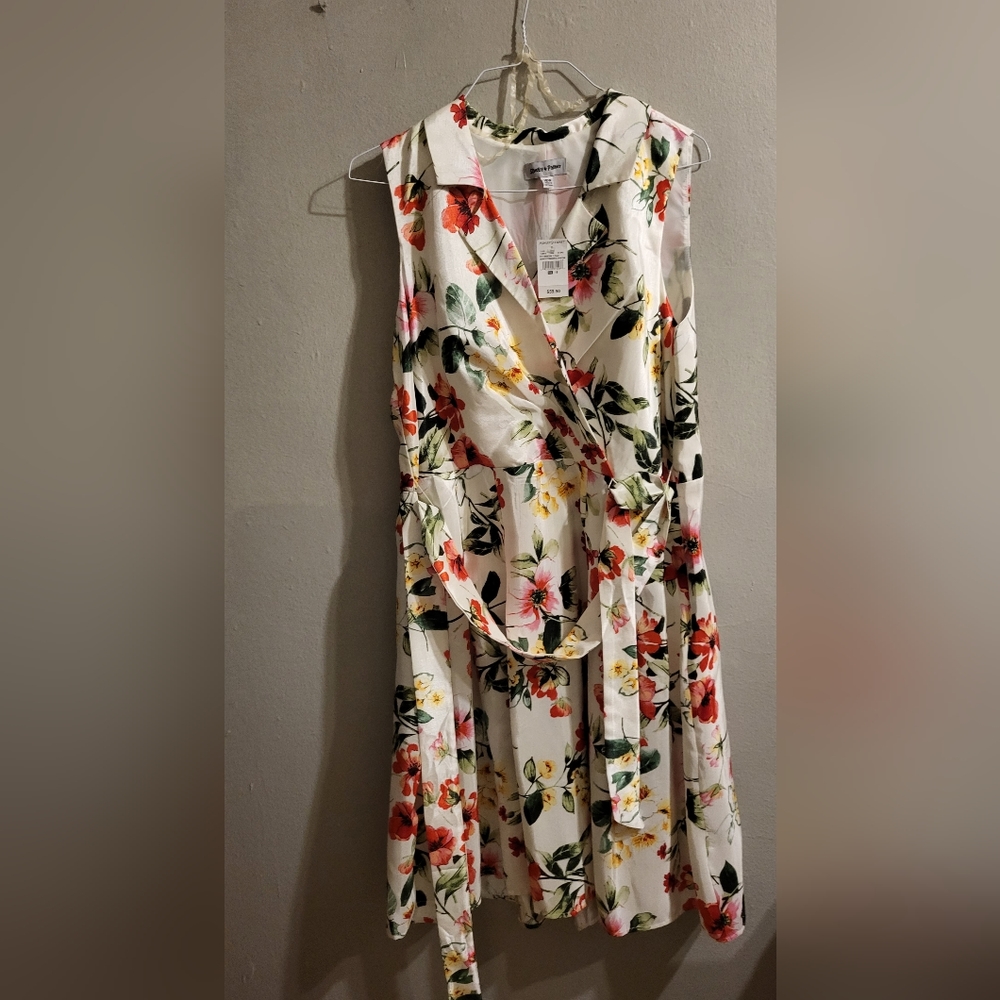 Women's dress